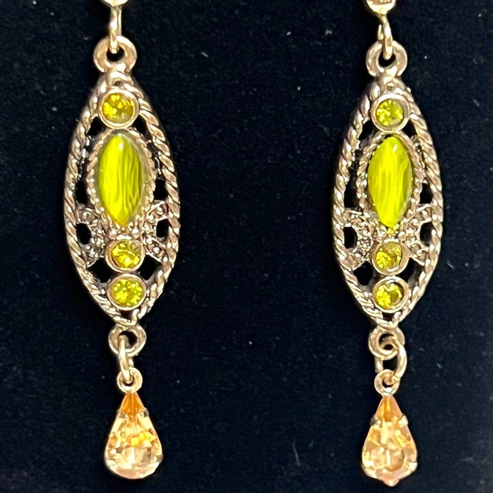 Elegant dangle earrings, lightweight, timeless style